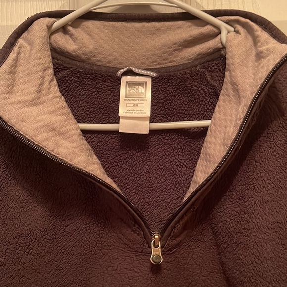 The. North Face pull over fleece - Picture 4 of 5